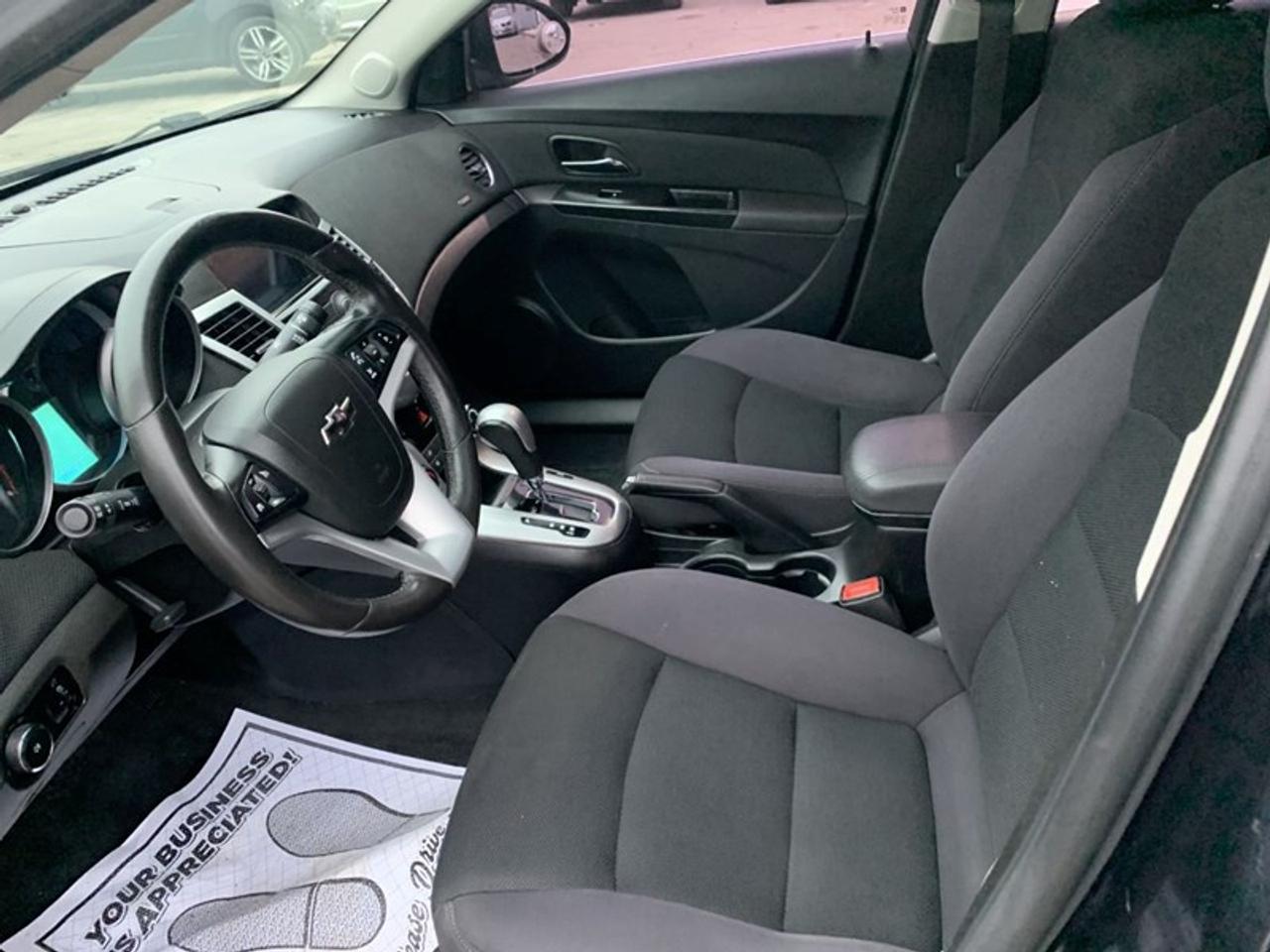 2013 Chevrolet Cruze 1LT Photo