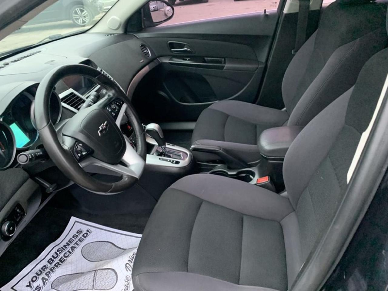 2013 Chevrolet Cruze 1LT Photo