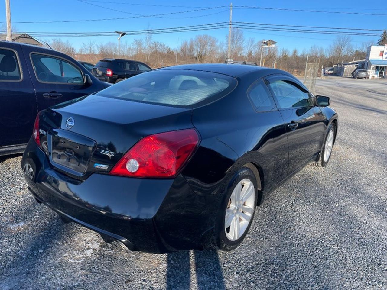 2011 Nissan Altima 2.5 S Photo