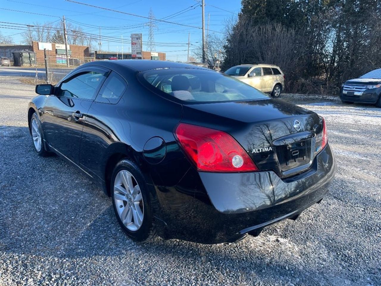 2011 Nissan Altima 2.5 S Photo