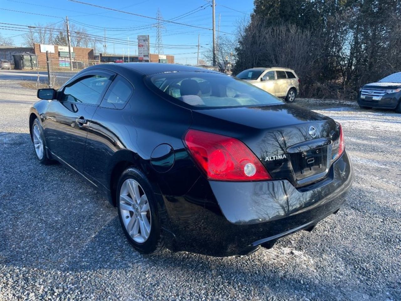 2011 Nissan Altima 2.5 S Photo