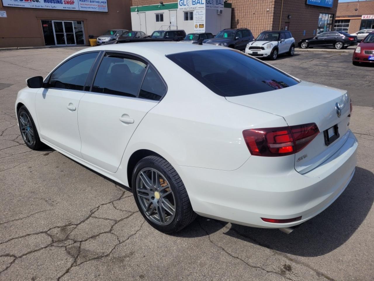 2017 Volkswagen Jetta SE Photo