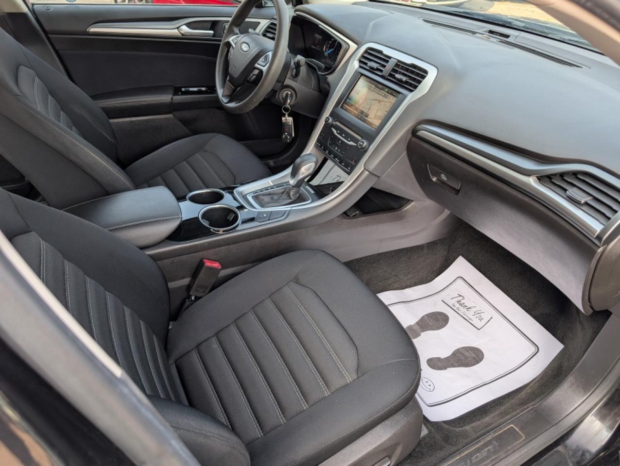 2013 Ford Fusion SE Photo