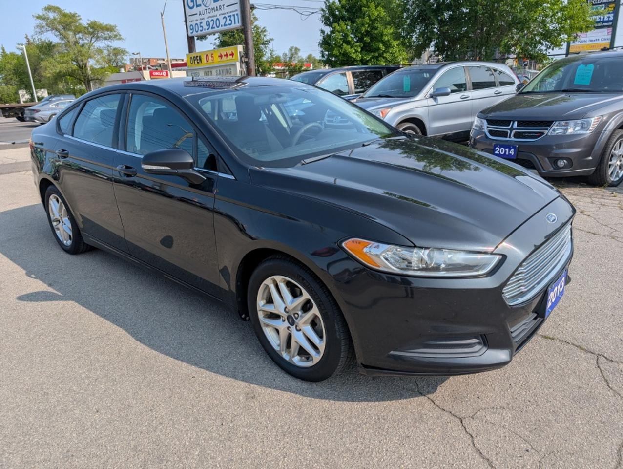 2013 Ford Fusion SE Photo2