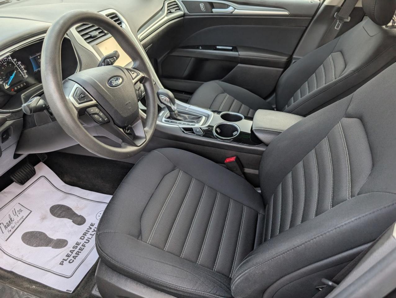 2013 Ford Fusion SE Photo