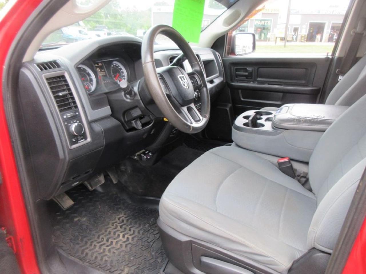 2013 RAM 1500 SXT SWB Photo