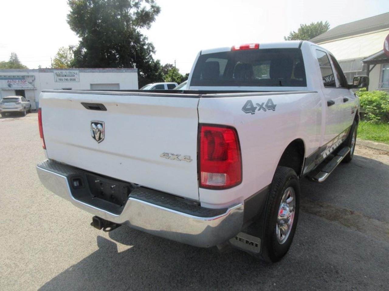 2014 RAM 2500HD ST  Crew Cab Photo4