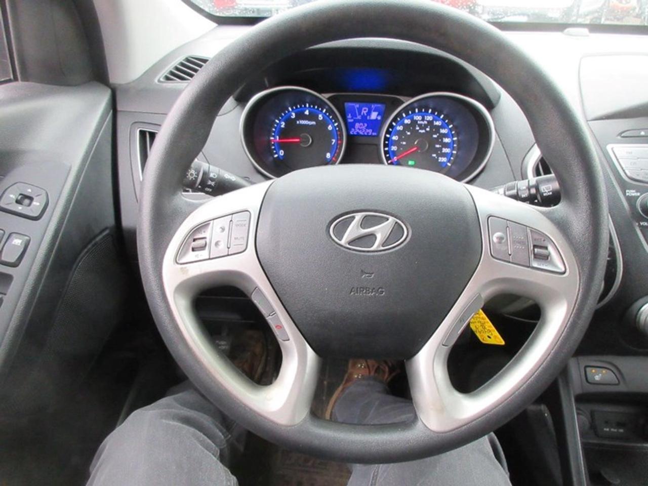 2013 Hyundai Tucson GL AWD Photo