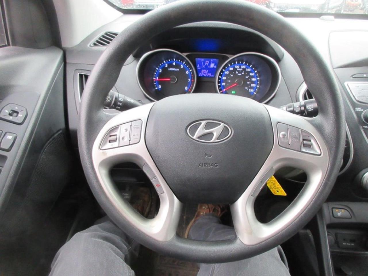 2013 Hyundai Tucson GL AWD Photo