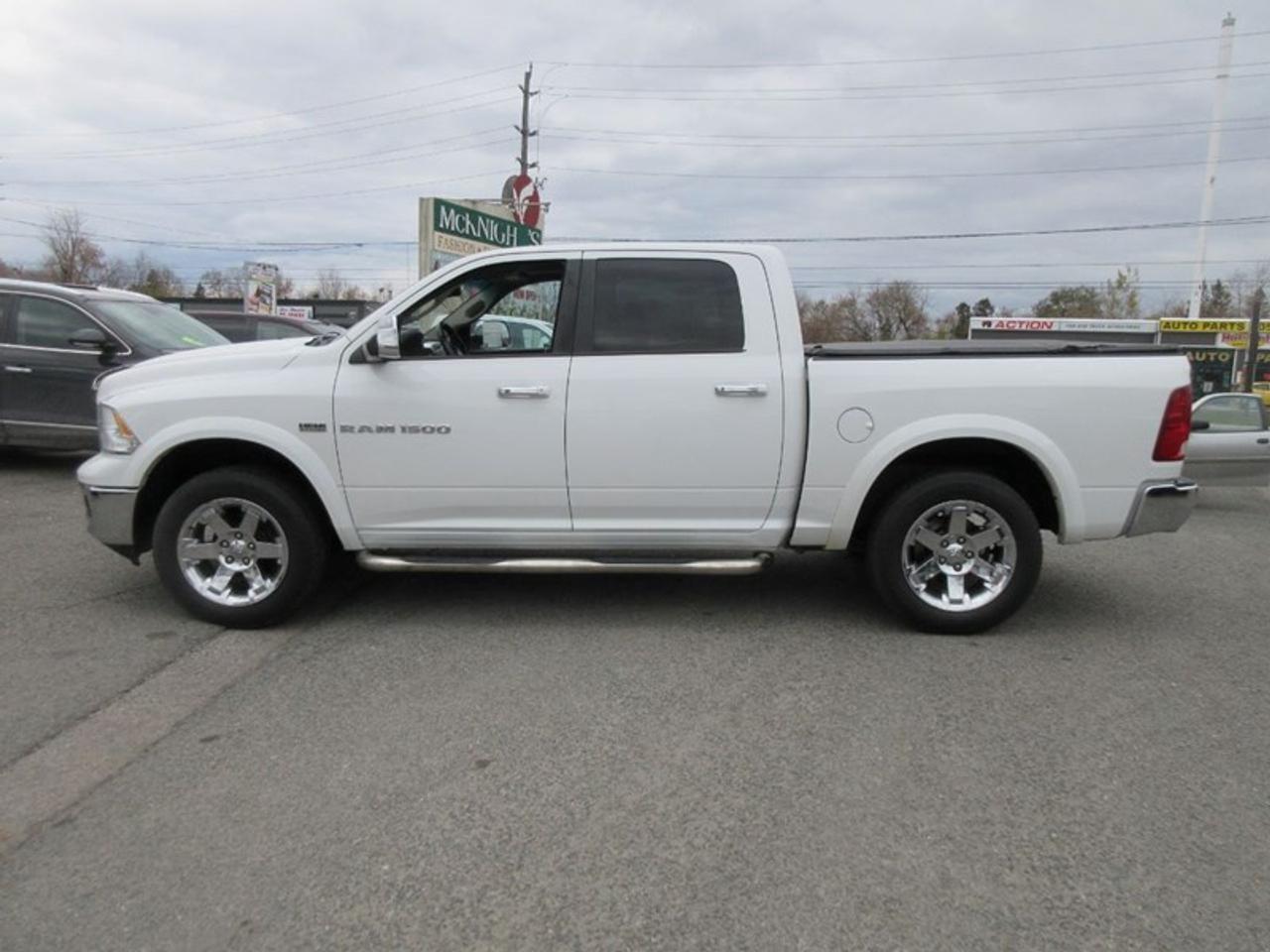 2012 RAM 1500 Laramie  Crew Cab Photo5