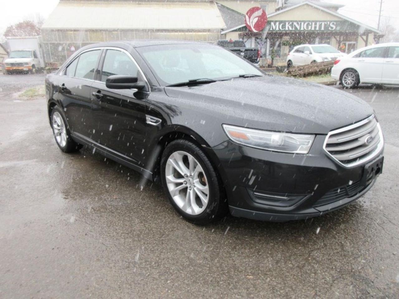 2013 Ford Taurus SEL AWD Photo