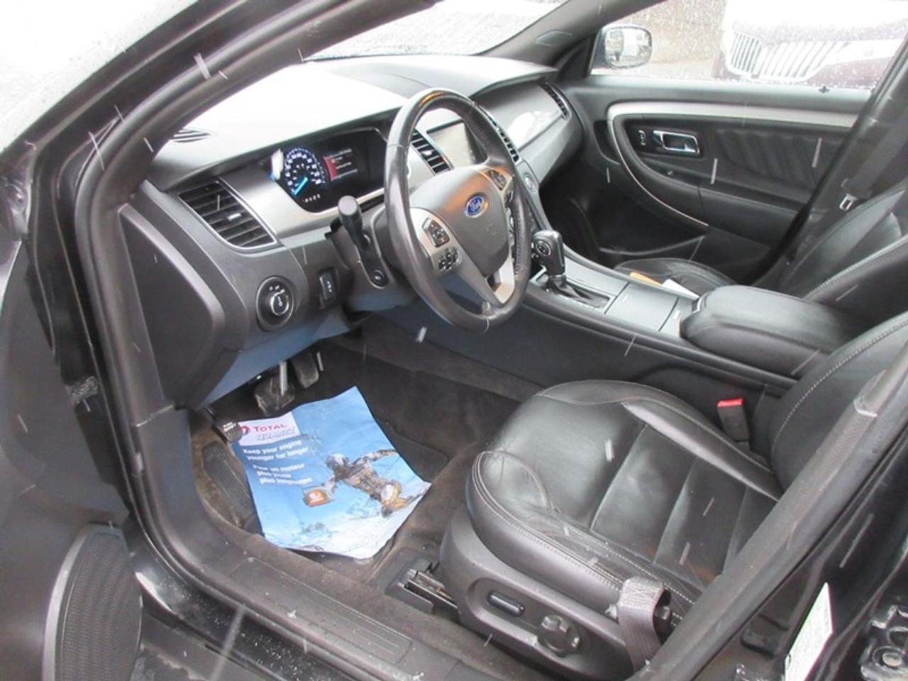 2013 Ford Taurus SEL AWD Photo