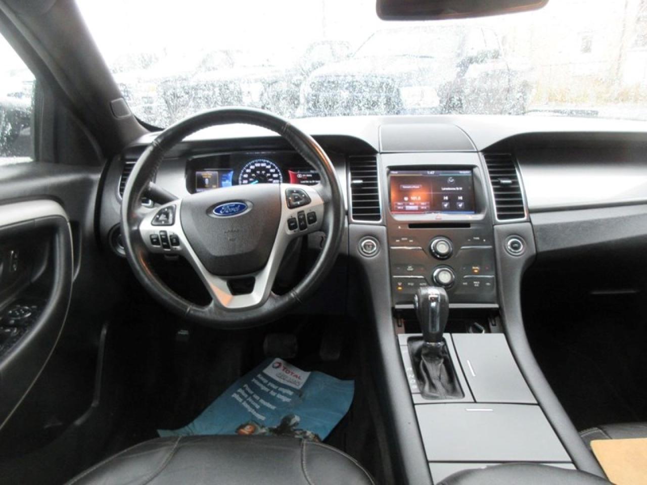 2013 Ford Taurus SEL AWD Photo