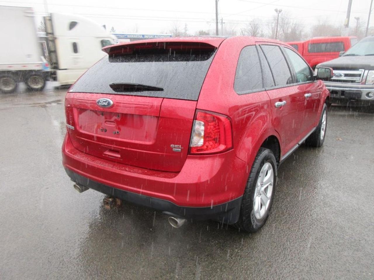 2011 Ford Edge SEL AWD Photo4