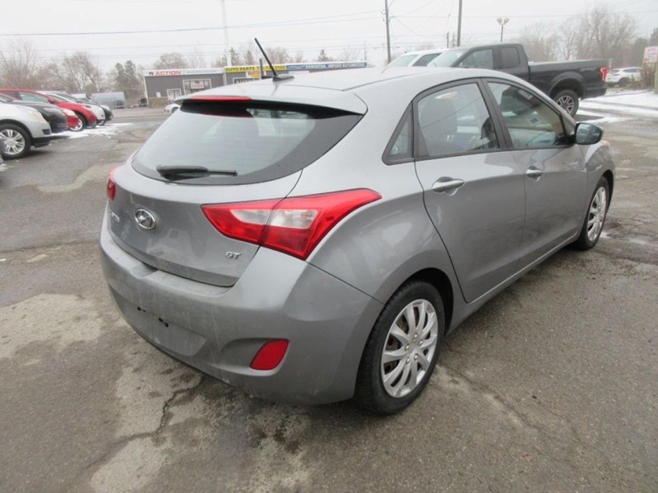 2015 Hyundai Elantra GT Hatchback Photo