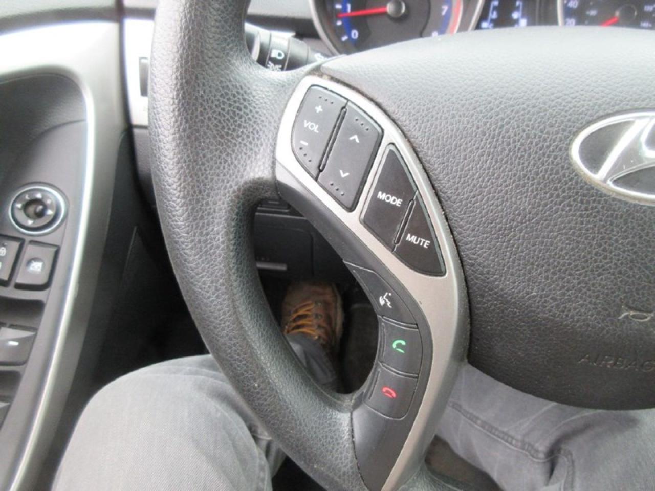 2015 Hyundai Elantra GT Hatchback Photo