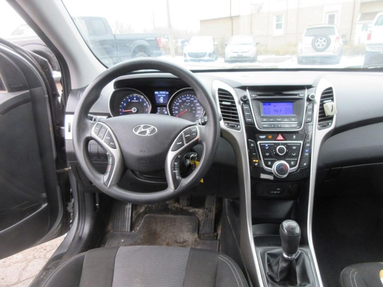2015 Hyundai Elantra GT Hatchback Photo