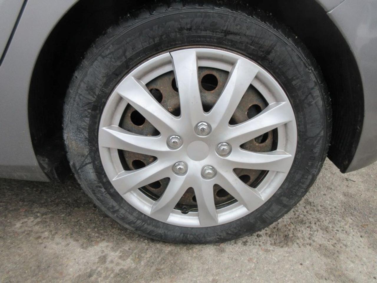 2015 Hyundai Elantra GT Hatchback Photo