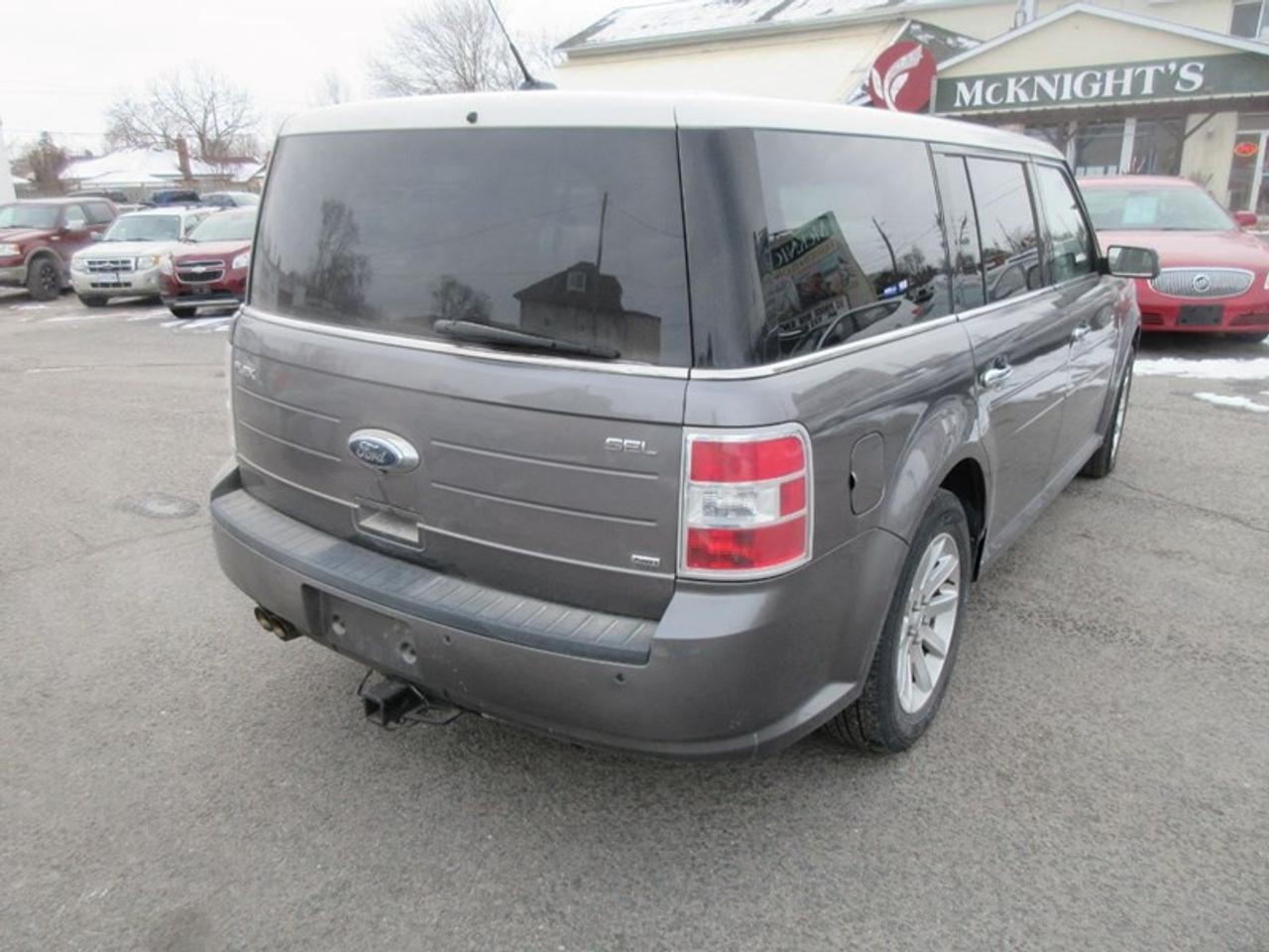 2010 Ford Flex SEL AWD Photo4