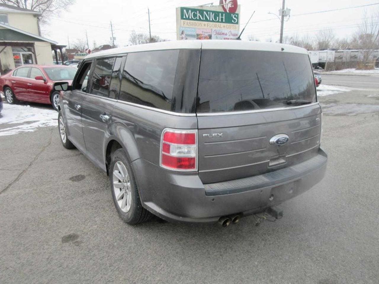2010 Ford Flex SEL AWD Photo5