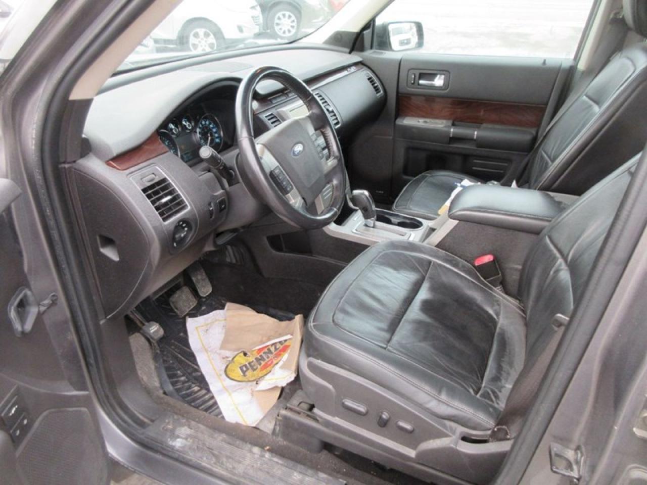 2010 Ford Flex SEL AWD Photo