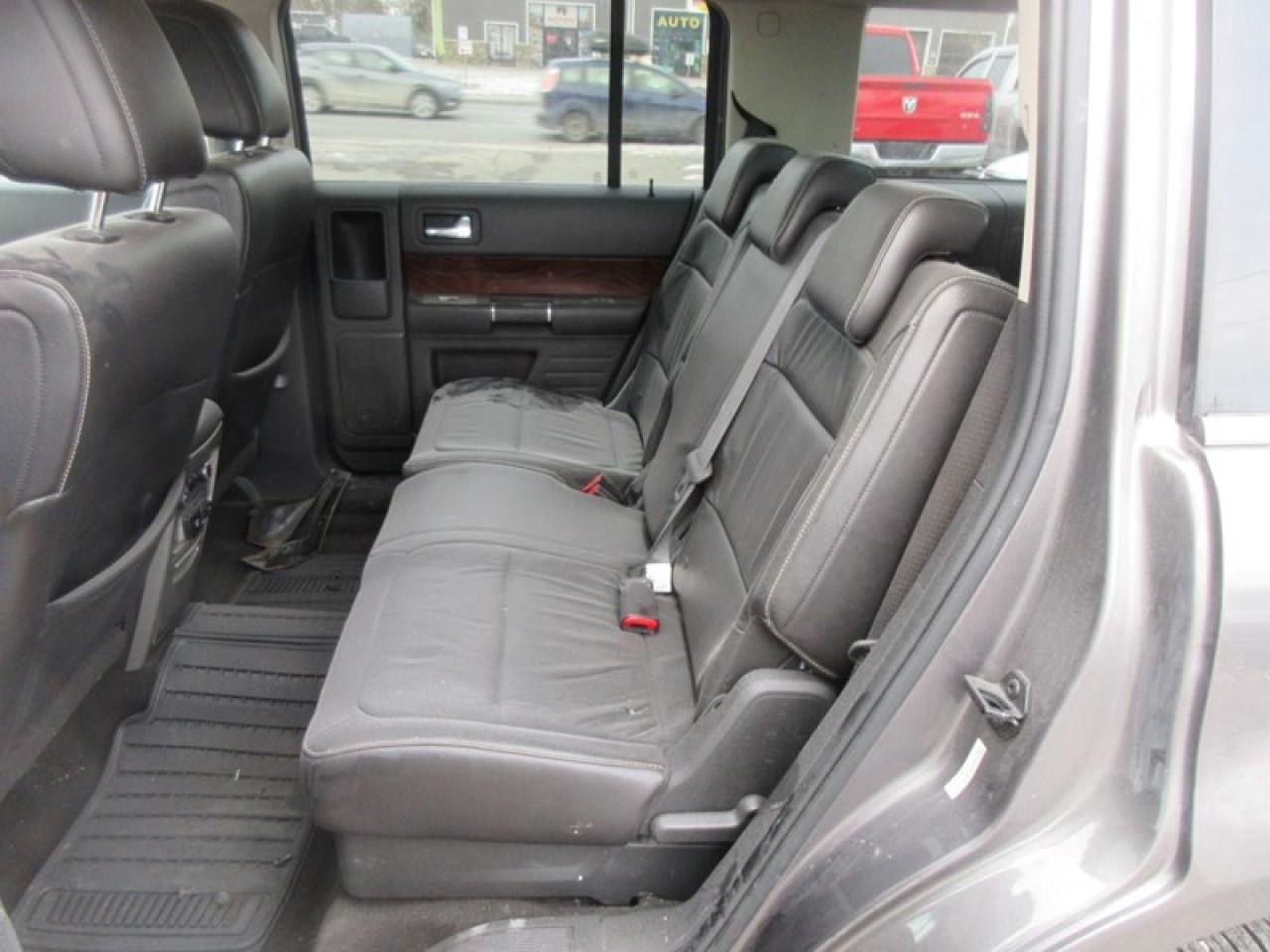 2010 Ford Flex SEL AWD Photo