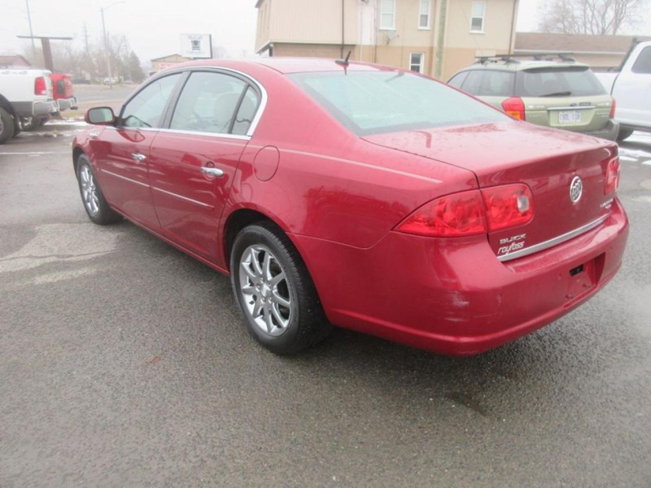 2008 Buick Lucerne CXL Photo3