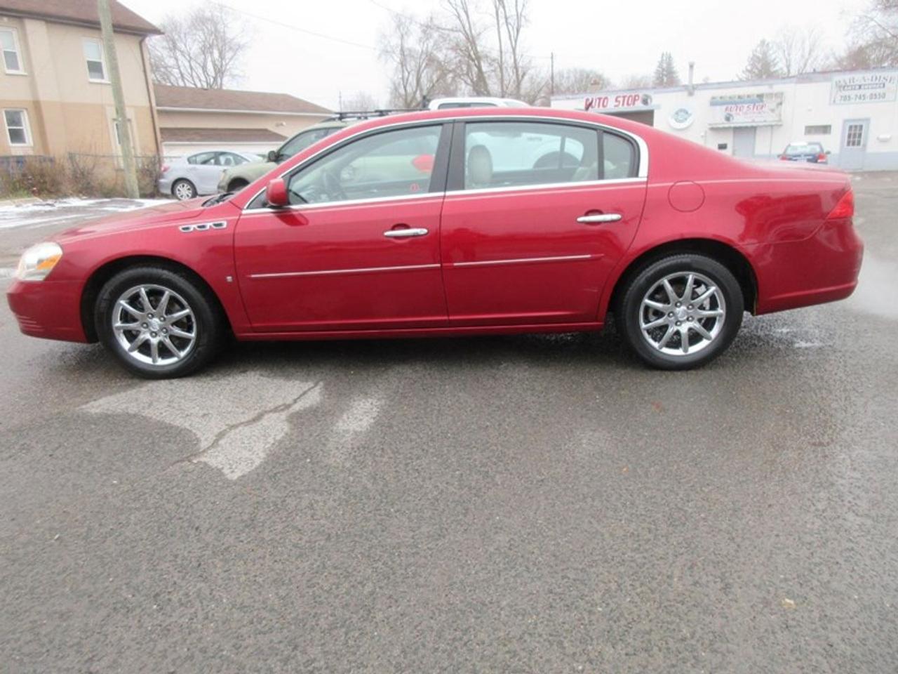 2008 Buick Lucerne CXL Photo2