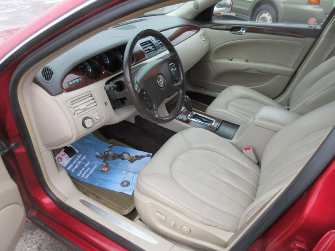 2008 Buick Lucerne CXL Photo