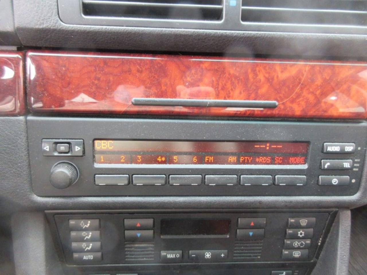 2003 BMW 5-Series 530i Photo