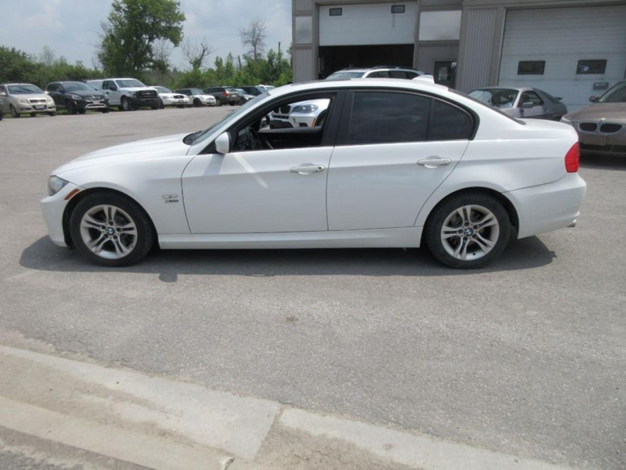 2009 BMW 3-Series 328xi Photo