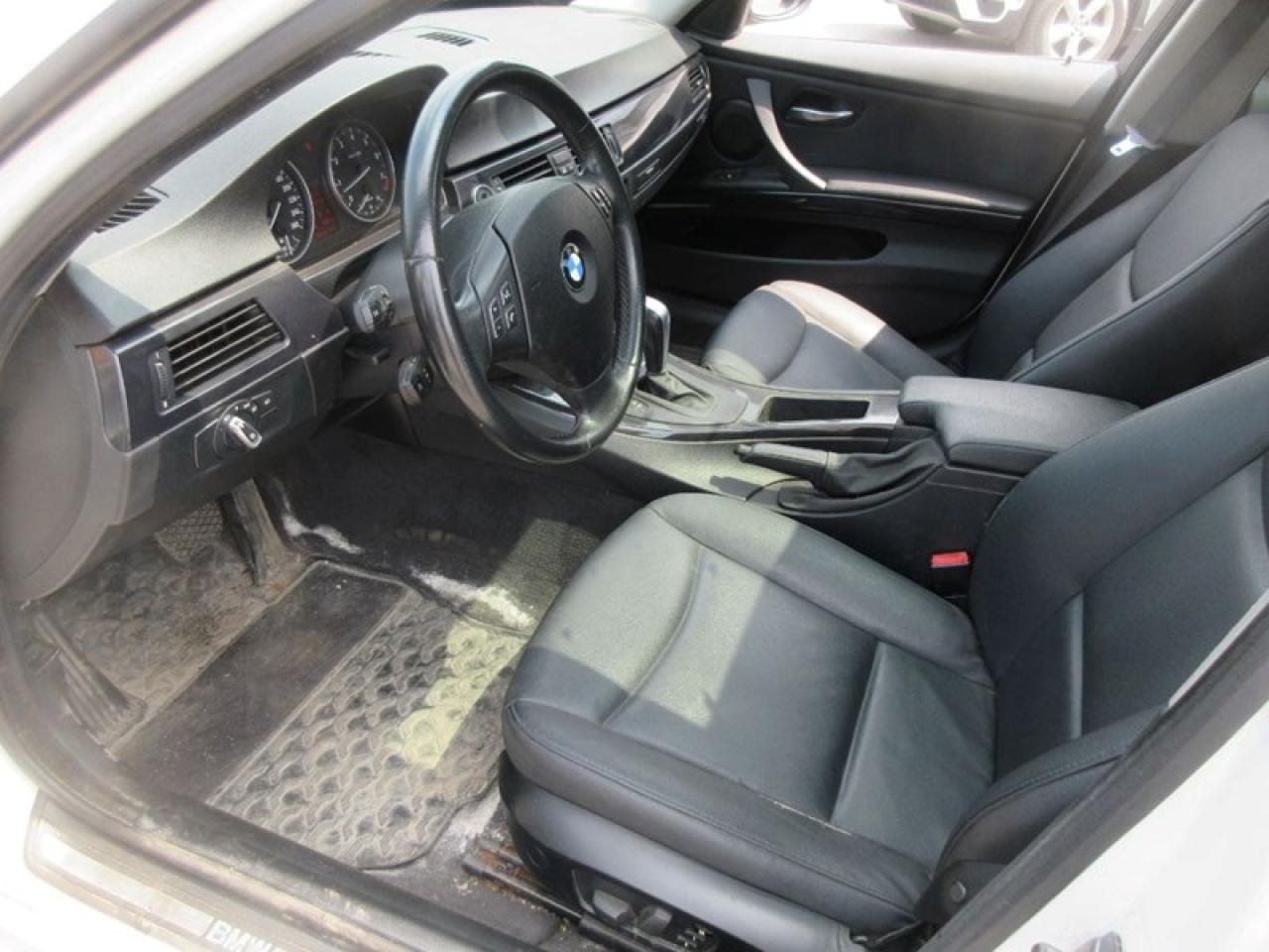 2009 BMW 3-Series 328xi Photo