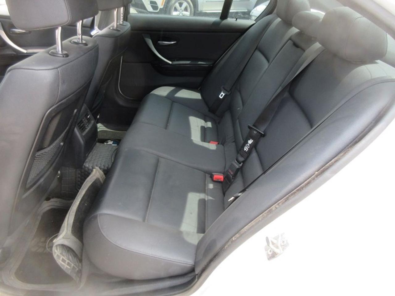 2009 BMW 3 Series 328xi Photo