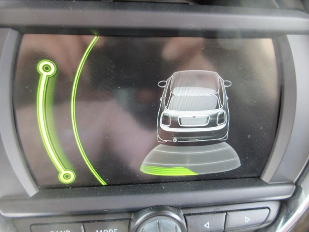 2017 MINI Cooper  Photo