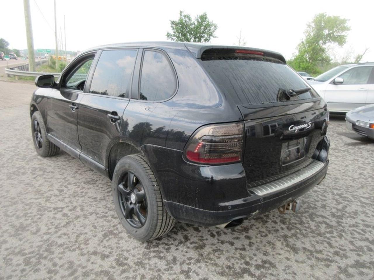 2005 Porsche Cayenne S Photo