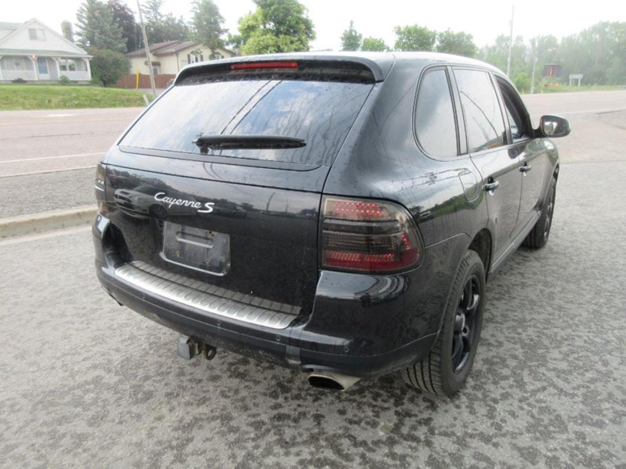 2005 Porsche Cayenne S Photo