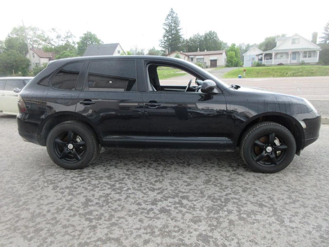 2005 Porsche Cayenne S Photo