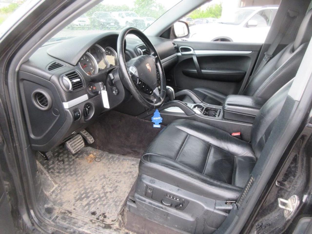 2005 Porsche Cayenne S Photo