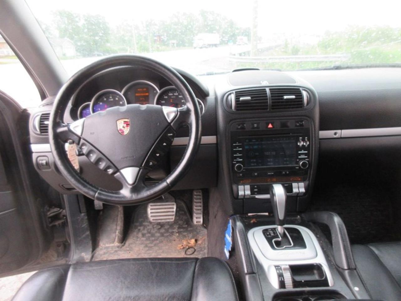 2005 Porsche Cayenne S Photo
