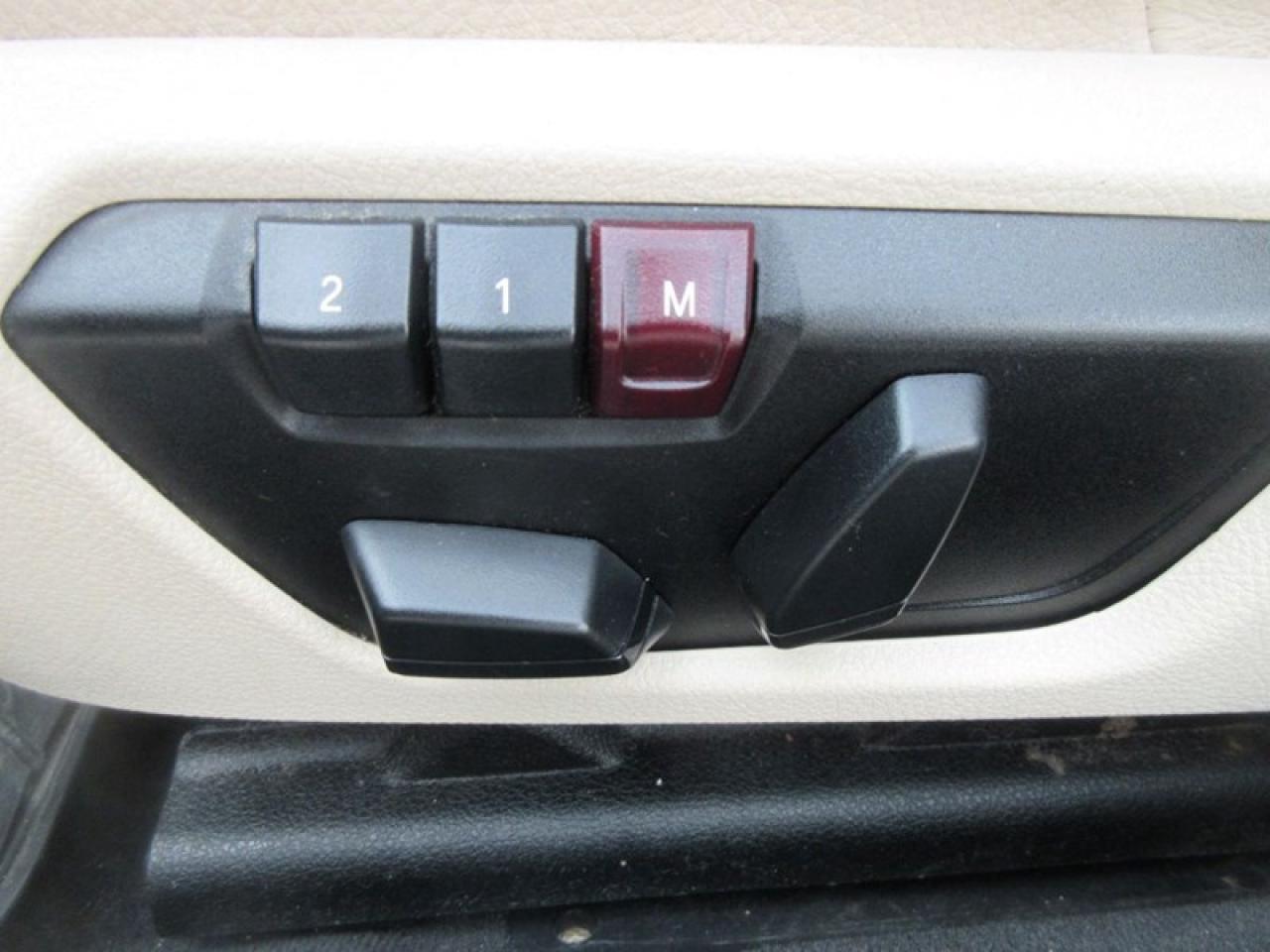 2013 BMW 3-Series 320i xDrive Photo