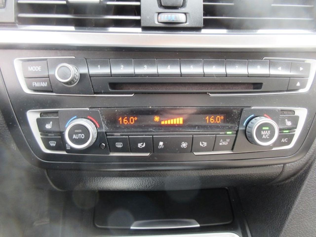 2013 BMW 3-Series 320i xDrive Photo