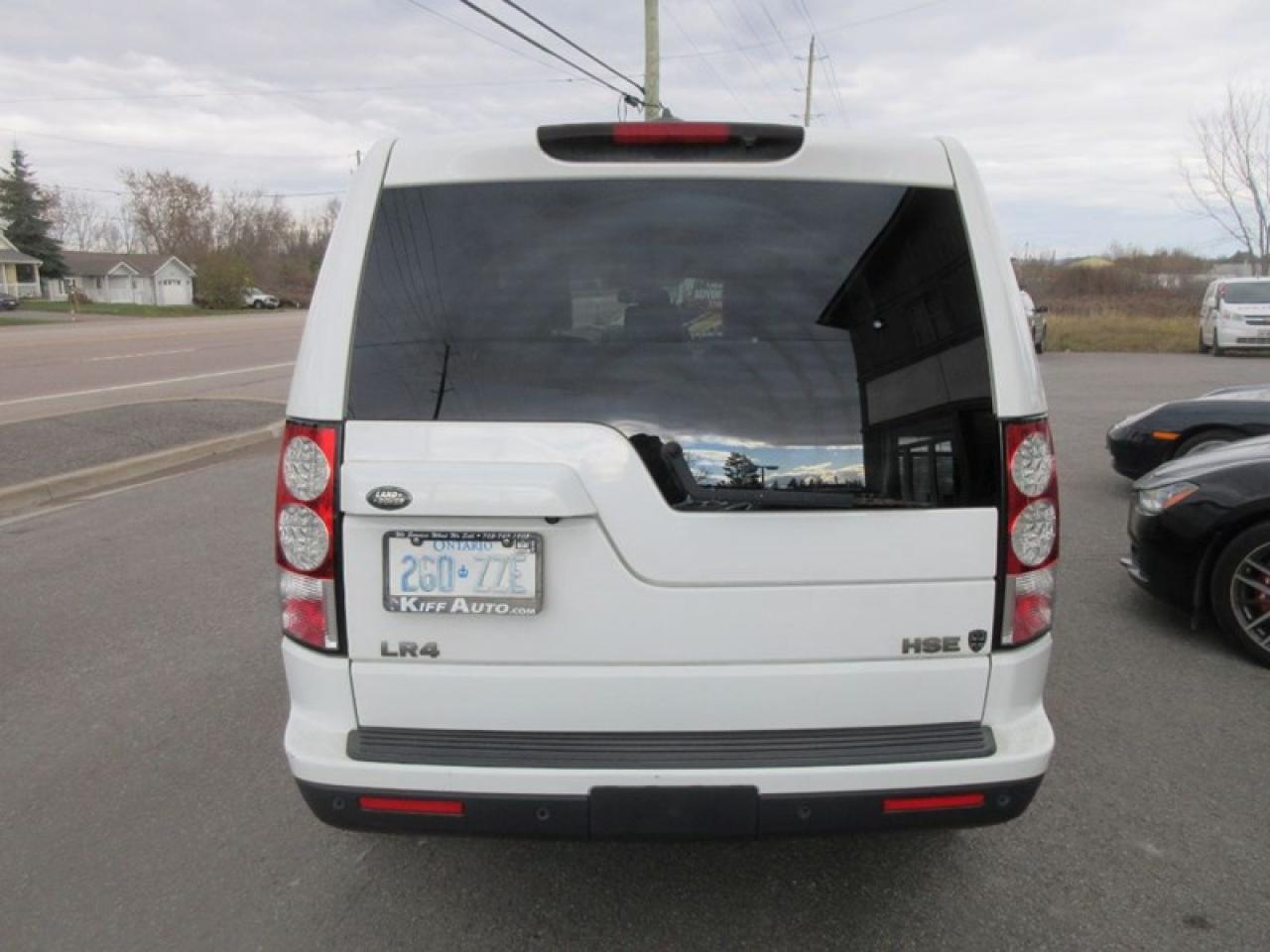 2011 Land Rover LR4 HSE Photo3