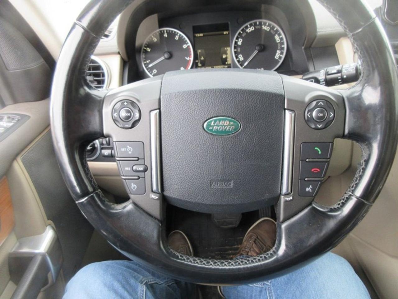 2011 Land Rover LR4 HSE Photo
