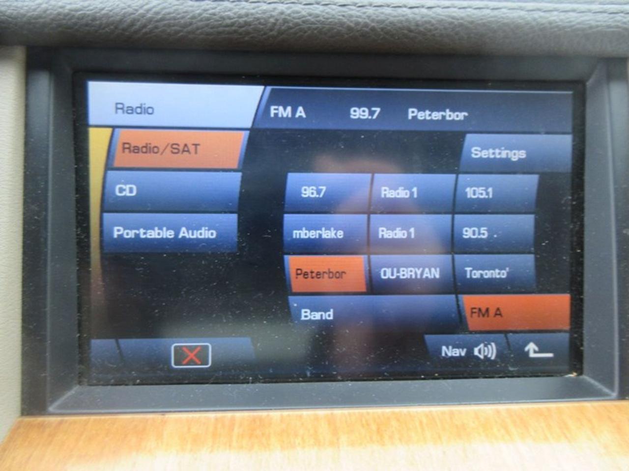 2011 Land Rover LR4 HSE Photo