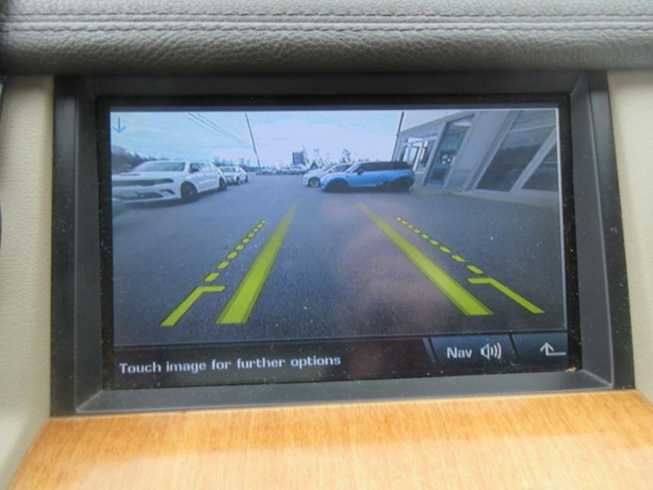 2011 Land Rover LR4 HSE Photo