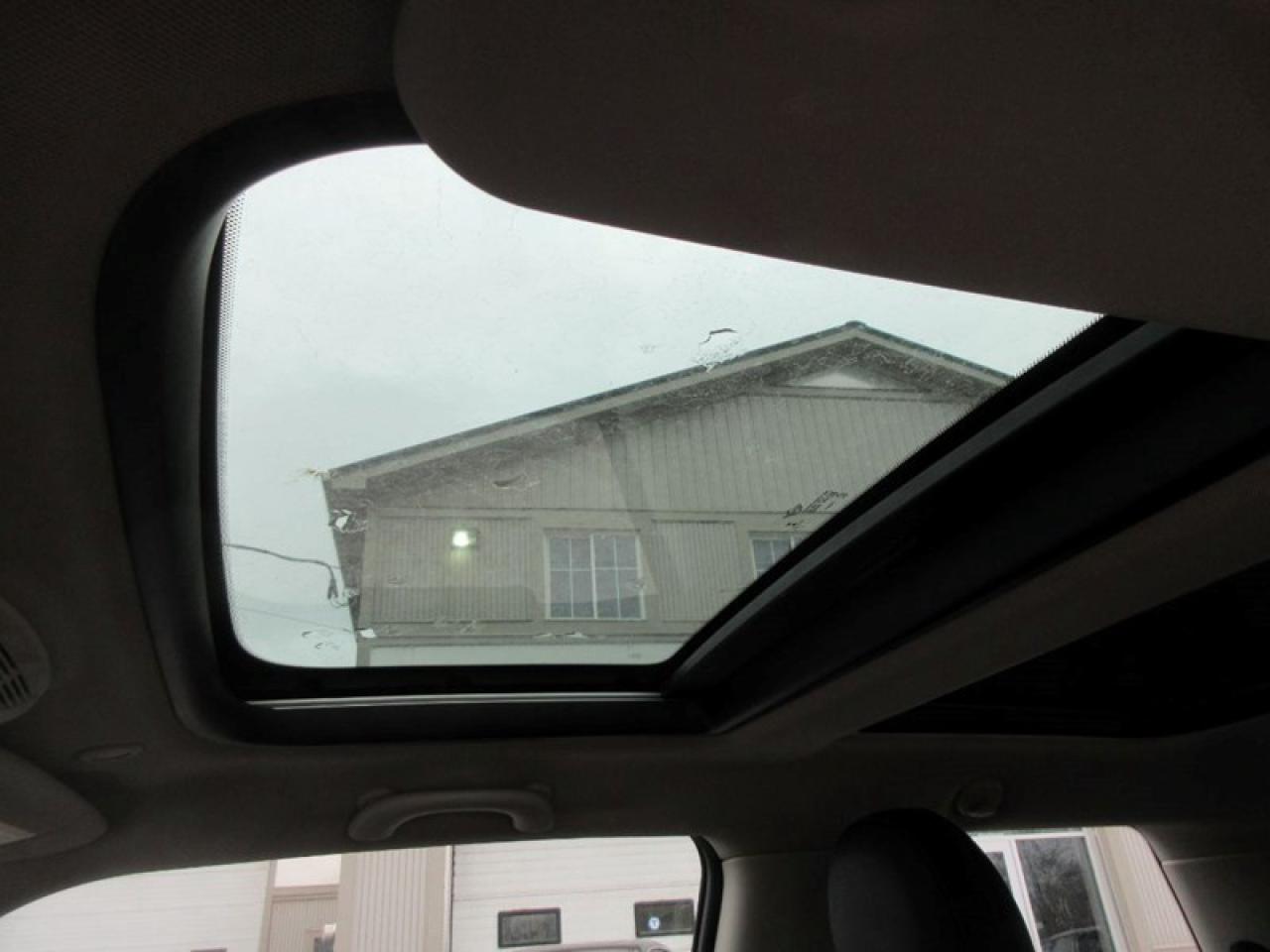 2016 MINI Cooper  Photo