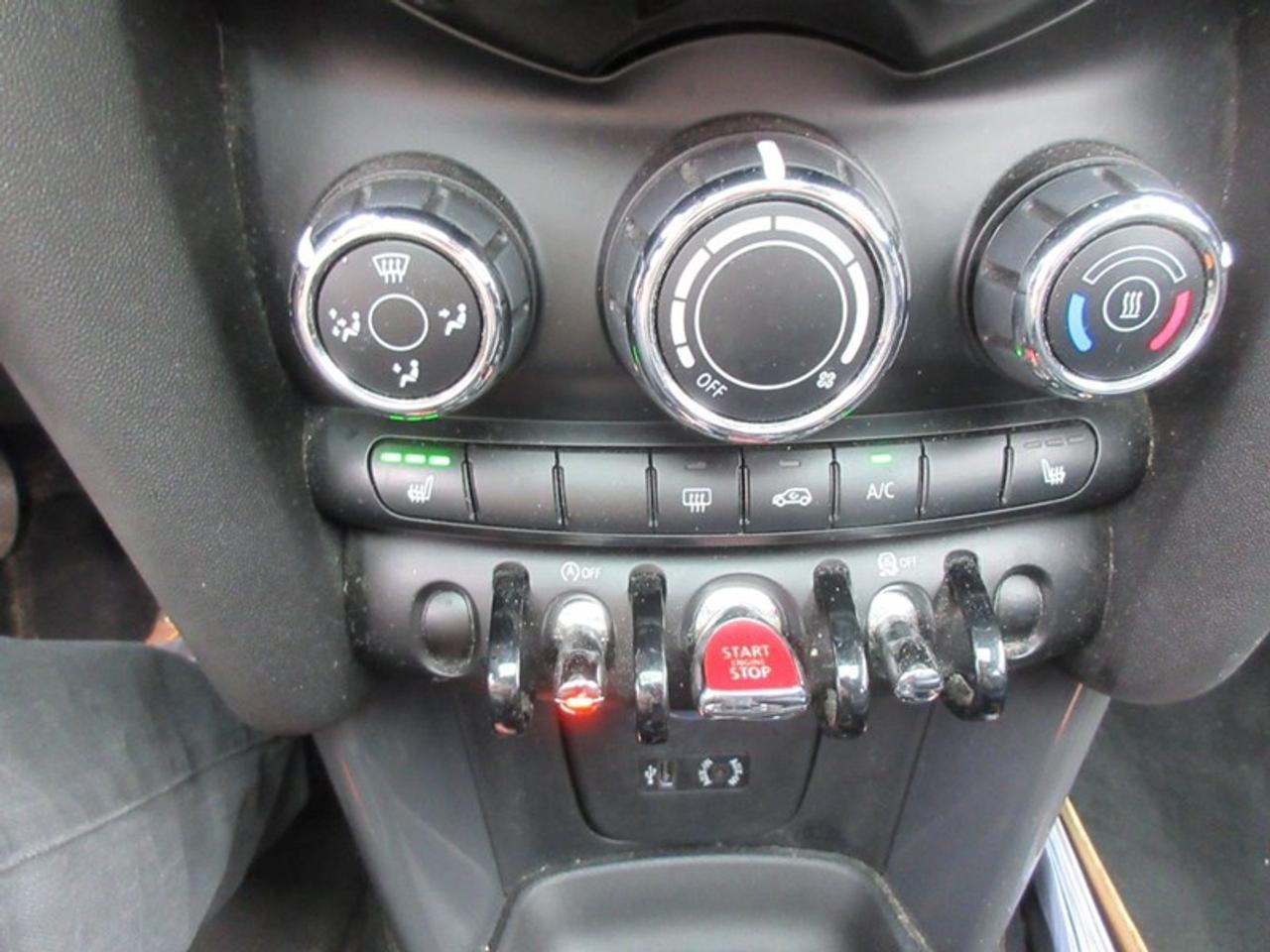 2016 MINI Cooper  Photo