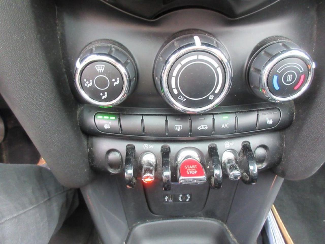 2016 MINI Cooper  Photo