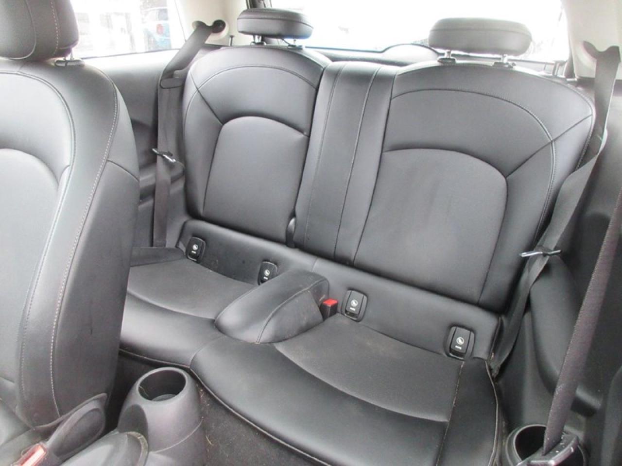 2016 MINI Cooper  Photo