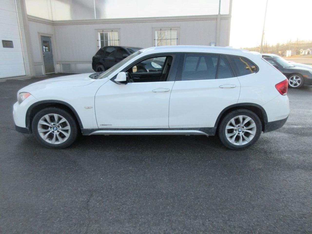 2012 BMW X1 28i xDrive Photo5
